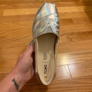 Brand New Toms Silver/Clear Espadrilles Sz 8